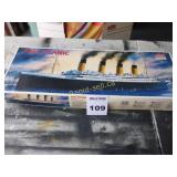 Titanic Model