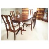 Traditional Oval Cherry Finish Dining Table Set