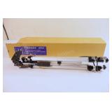 Cherry Heavy Duty Professional Tripod w Elevator