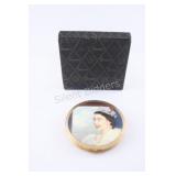 VTG Stratton Compact w Queen Elizabeth II.