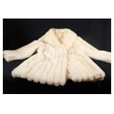 VTG Style Women's White / Ivory Faux Fur Jacket