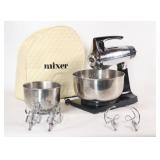Sunbeam Mix Master w Bowls & Accessories