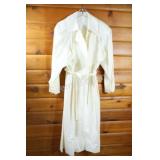 VTG Cream-Colored Trench Coat by Raindrops