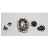 VTG Mother of Pearl & Jade Pendant on Chain