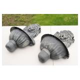 Classic Garden Plastic 2PC Lion Wall Containers