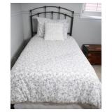 Designer Comforter, Bedding & Toss Cushion (1-2)