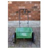 Scotts Accugreen 1000 Lawn Fertilizer Spreader