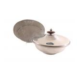 B.W. Buenilum Casserole Dish w Trivets