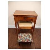 1950s Singer 306K Sewing Machine in Cabinet