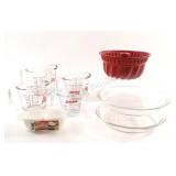 Measuring Cups, Pie Plates & Silicone Cake Mold