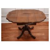 Duncan Phyfe Style Drop-Leaf Pedestal Side Table