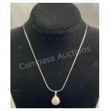 Silver Necklace w/ Pendant