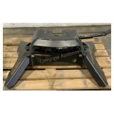 Curt 5th Wheel Hitch A30