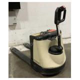 Crown 24V Electric Pallet Jack WP2030-45