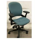 Steelcase Rolling Office Chair TB117