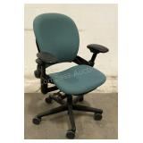 Steelcase Rolling Office Chair TB117
