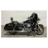 2015 Harley-Davidson FLHTK Electra Glide Ultra Lim