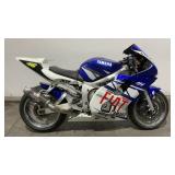 *ESTATE* 2002 Valentino Rossi Replica Yamaha YZF-R