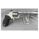 *SEIZURE* Taurus Tracker 17 HMR