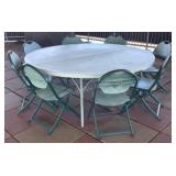 Round Folding Table & Folding Chairs
