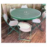 Outdoor Round Table & Chairs