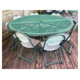 Outdoor Round Table & Chairs
