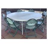 Round Folding Table & Folding Chairs