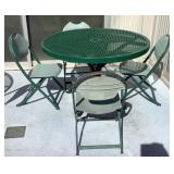 Outdoor Table & Chairs