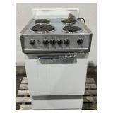 GE Compact Electric Range JAS030H1WH
