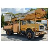 1997 Ford F-800 Bucket Truck 4X2