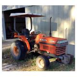 *OFFSITE* Kubota L2350 Tractor