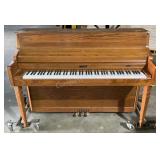 *OFFSITE* Kimball Piano 404P
