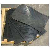 (5) Cargo Maxx 36" X 24" X 1/4" Rubber Mud Flaps 1