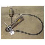 Greenlee Hydraulic Hand Pump with Ram-
