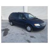 2001 Chrysler Town and Country LX