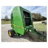 John Deere 466 Round Baler