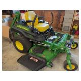 John Deere Z915e zero turn mower