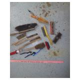 Brushes - Wire Brushes - Scraper - Etc