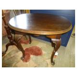 Queen Ann Style Oval Cherry Finish Side Table