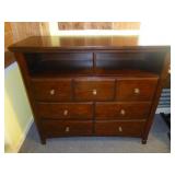 7 Drawer Upright Dresser with Divided Top Drawer