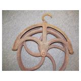 Antique Cast Iron 12" Well Pully