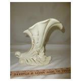 Red Wing Pottery #1098 Cornucopia Vase