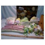 2 Boxes Plush Toys, Baby Sets & Stuffed Animals
