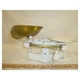 Penn Scale Antique Cast Iron Counter Scale