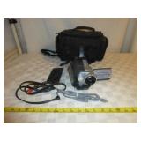 Sony HandyCam Digital 8 Video Camera Kit