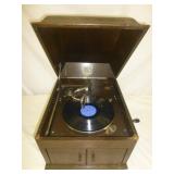 RCA Model 109 Antique Wood Case Gramophone