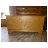 Oak Shaker Style Wood Blanket Trunk Cedar Chest