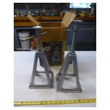 Pair of Aluminum Leveling Stands - Trailer Jacks