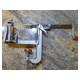 Pampered Chef Apple Corer / Peeler