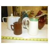 Porcelain & Ceramic Vintage Pitchers & Jugs